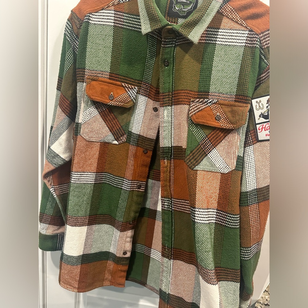 Men’s Angry Minnow Hamm’s Beer Fishing Club Brown/ Green Plaid Flannel- 2XL - Picture 9 of 16